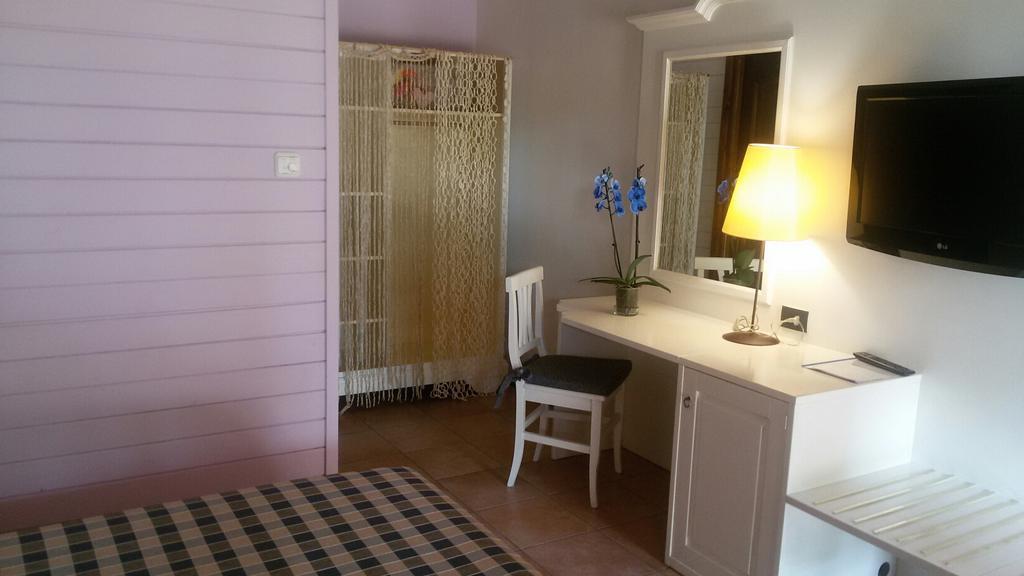 Motel 7 Laghi 카스텔레토디브란두조 외부 사진