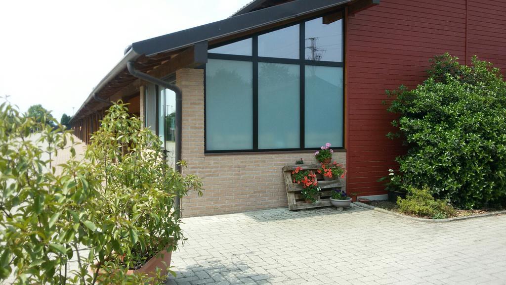 Motel 7 Laghi 카스텔레토디브란두조 외부 사진