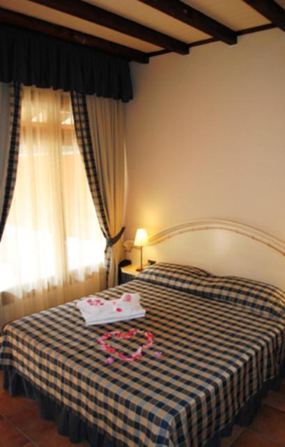 Motel 7 Laghi 카스텔레토디브란두조 외부 사진